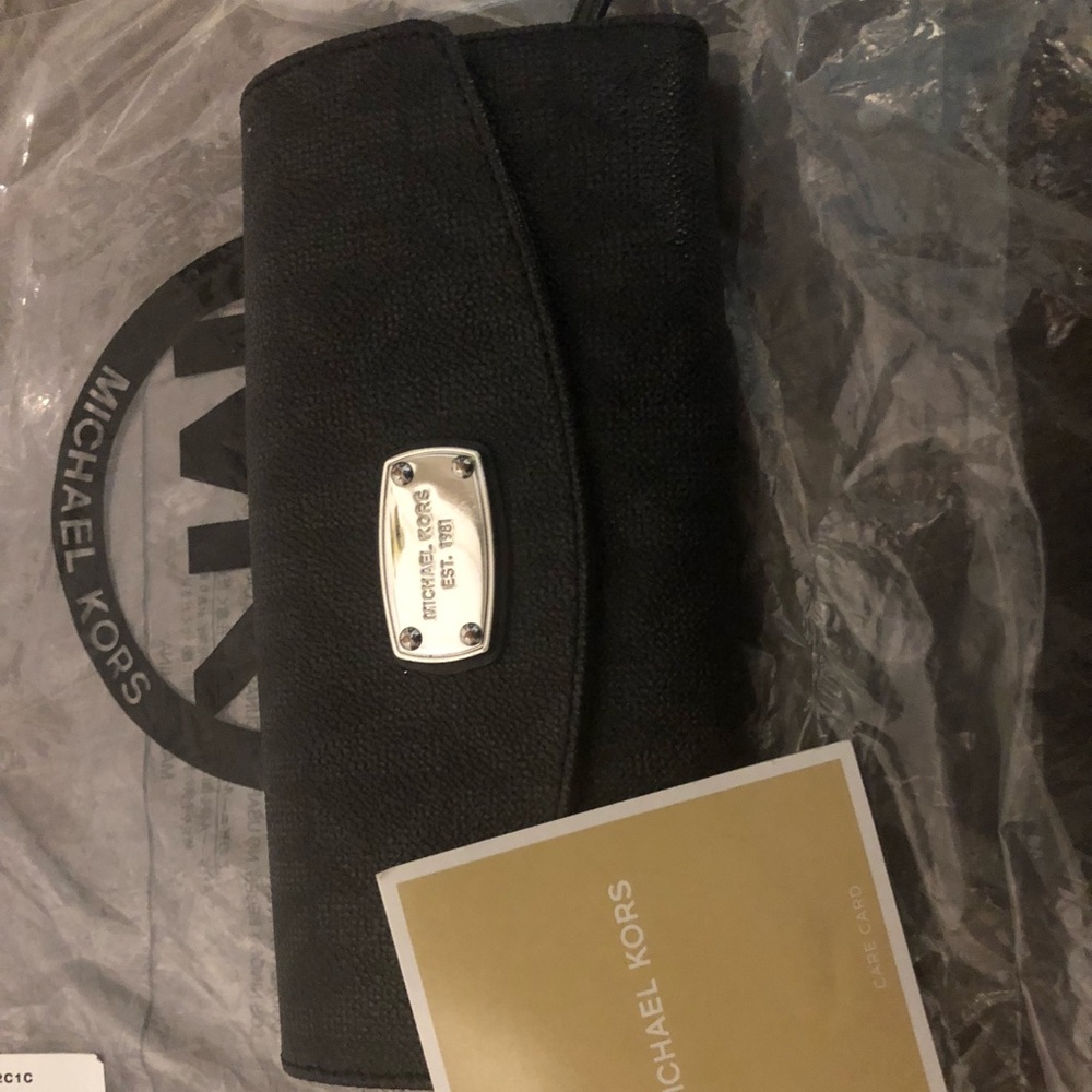 MK wallet
